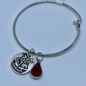 ✨Harry Potter Hogwarts Bangle✨
